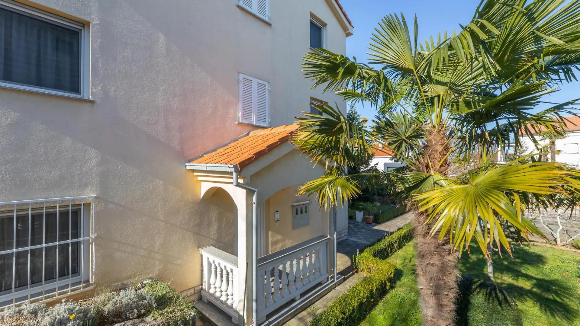 Guest house Ocean Hotel Njivice Croatia